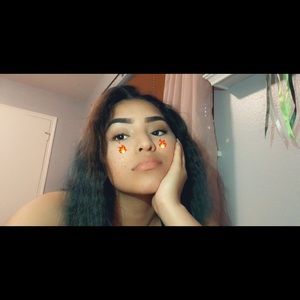 Meet your Posher, Evelyn